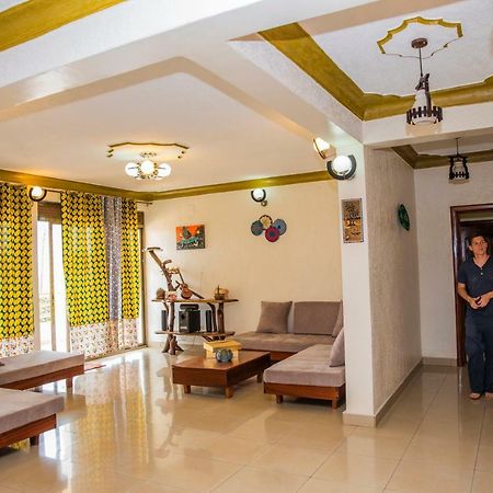 Kigali Castle Hostel ภายนอก รูปภาพ