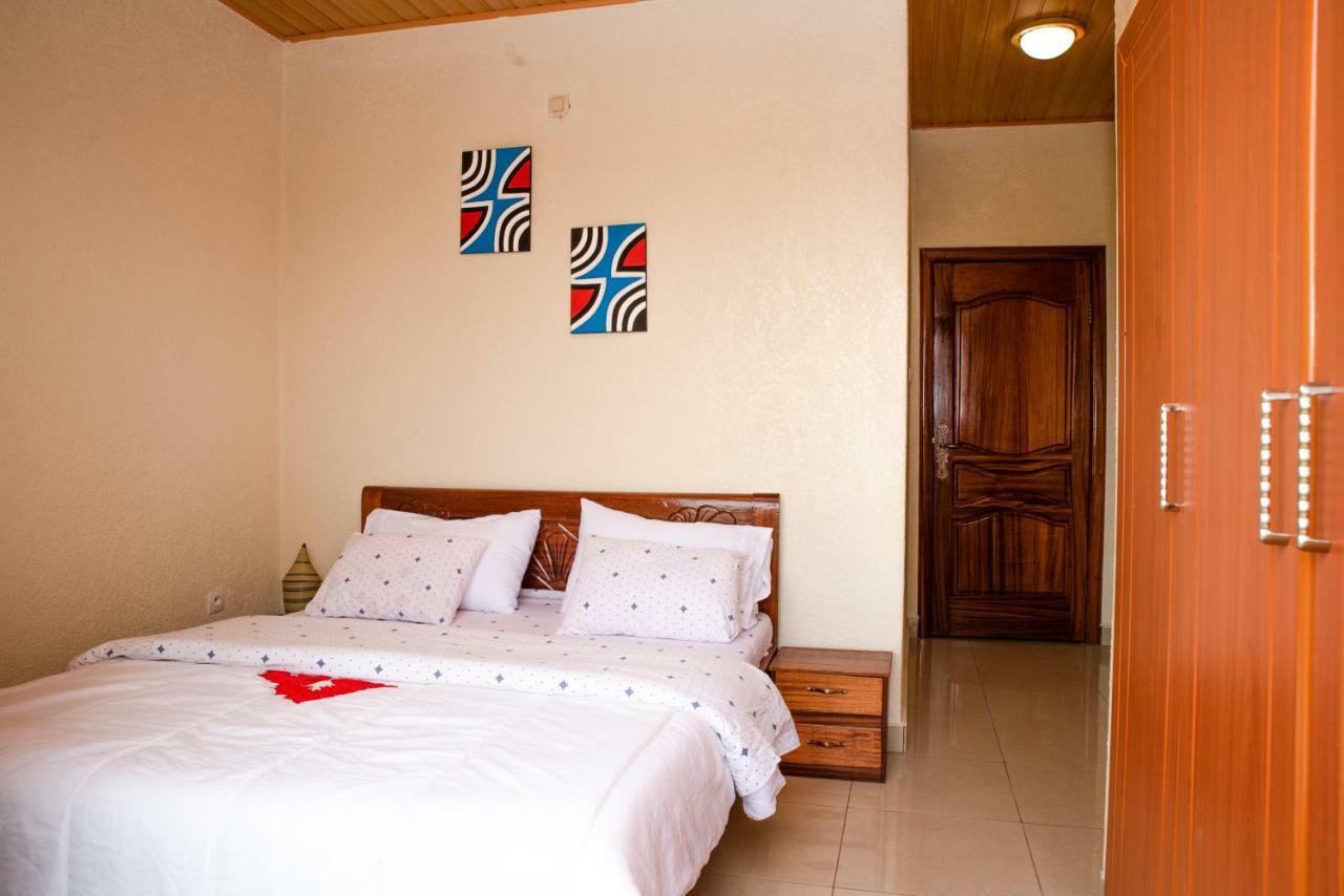 Kigali Castle Hostel ภายนอก รูปภาพ