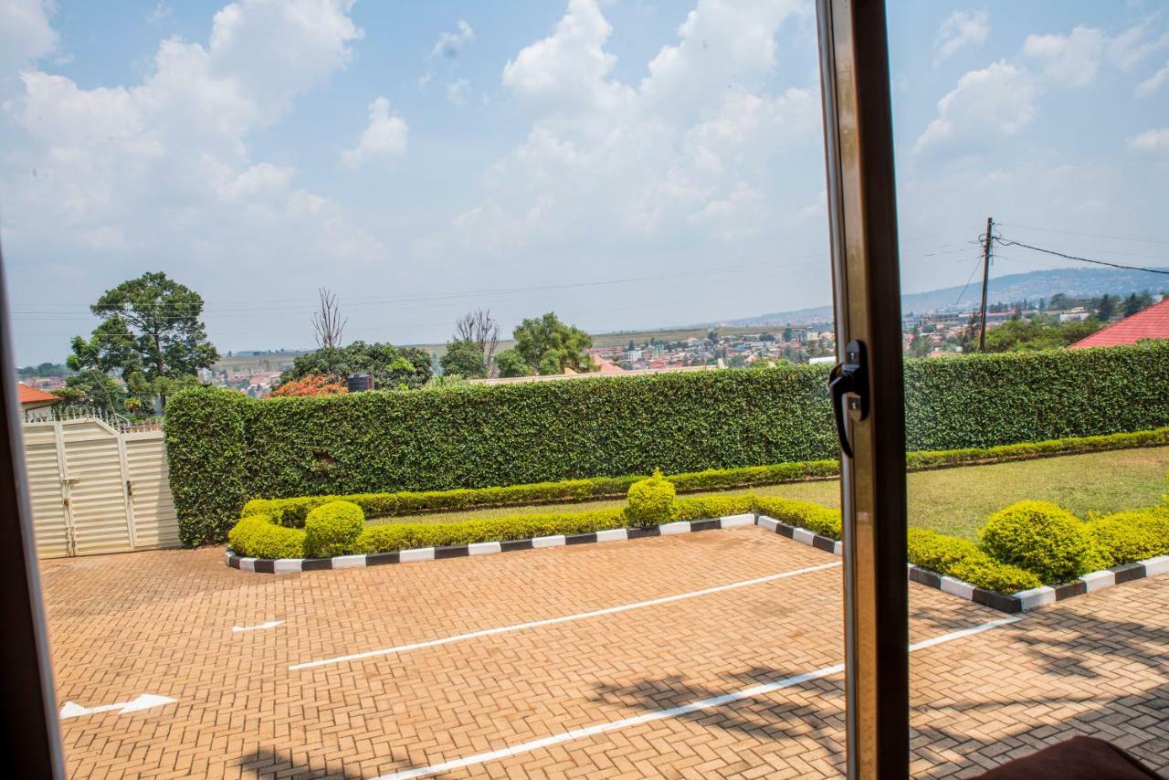Kigali Castle Hostel ภายนอก รูปภาพ