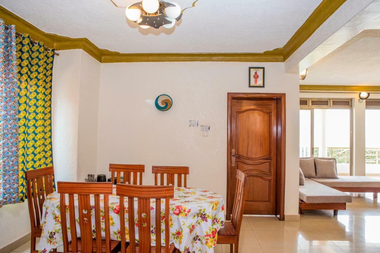 Kigali Castle Hostel ภายนอก รูปภาพ