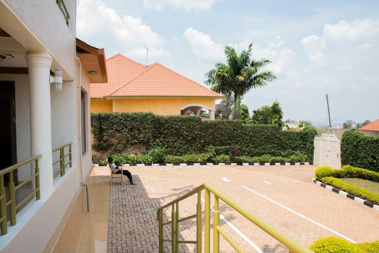 Kigali Castle Hostel ภายนอก รูปภาพ