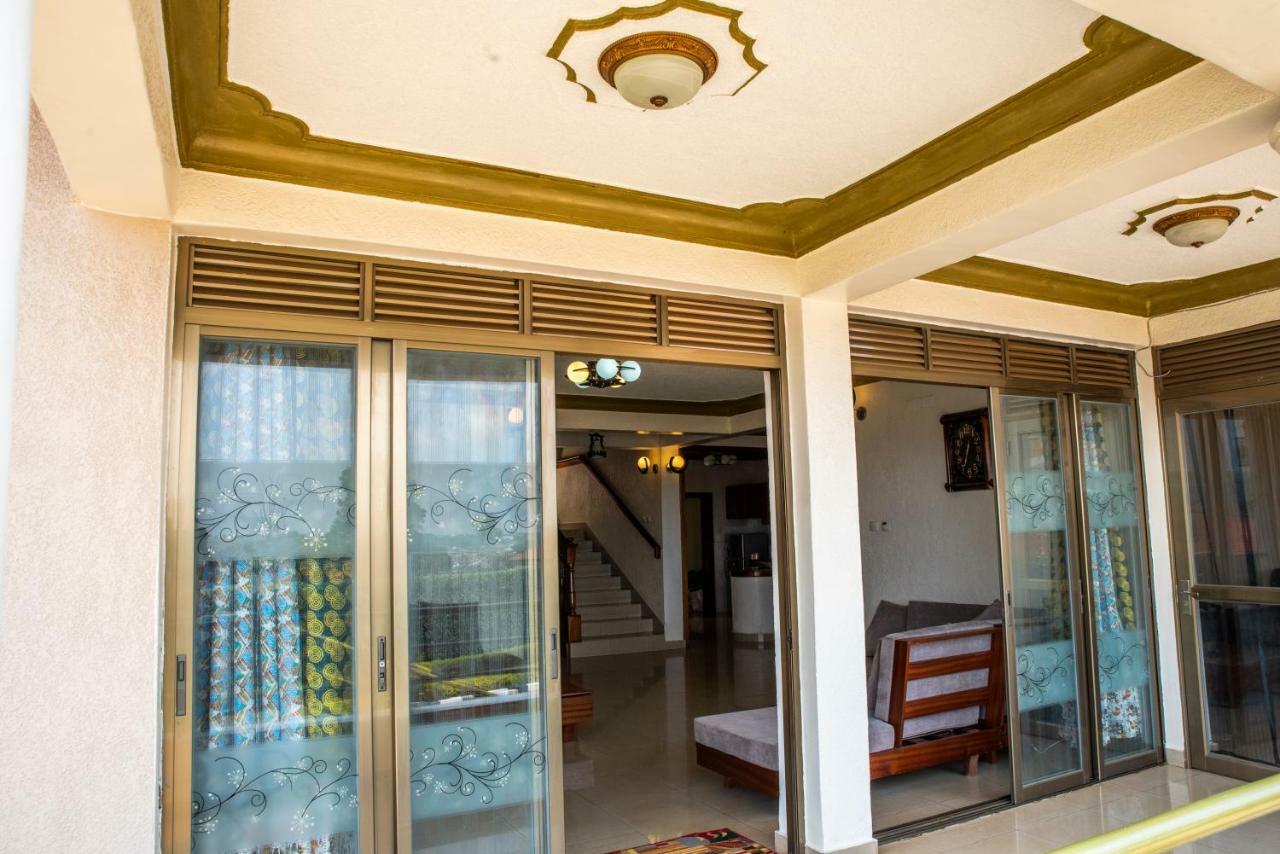 Kigali Castle Hostel ภายนอก รูปภาพ