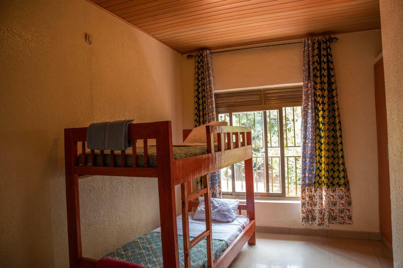 Kigali Castle Hostel ภายนอก รูปภาพ