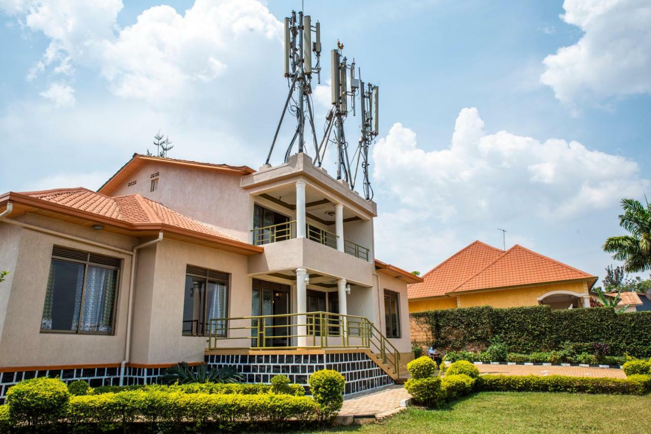 Kigali Castle Hostel ภายนอก รูปภาพ