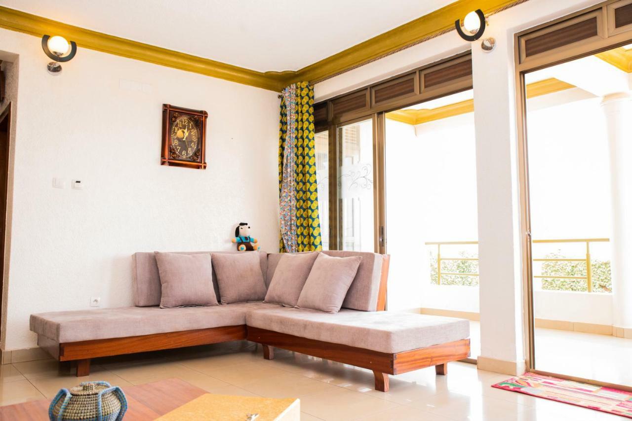 Kigali Castle Hostel ภายนอก รูปภาพ