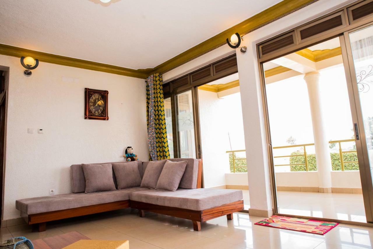 Kigali Castle Hostel ภายนอก รูปภาพ