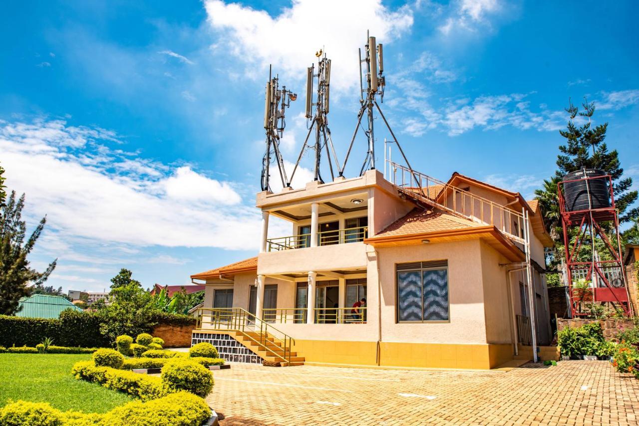 Kigali Castle Hostel ภายนอก รูปภาพ