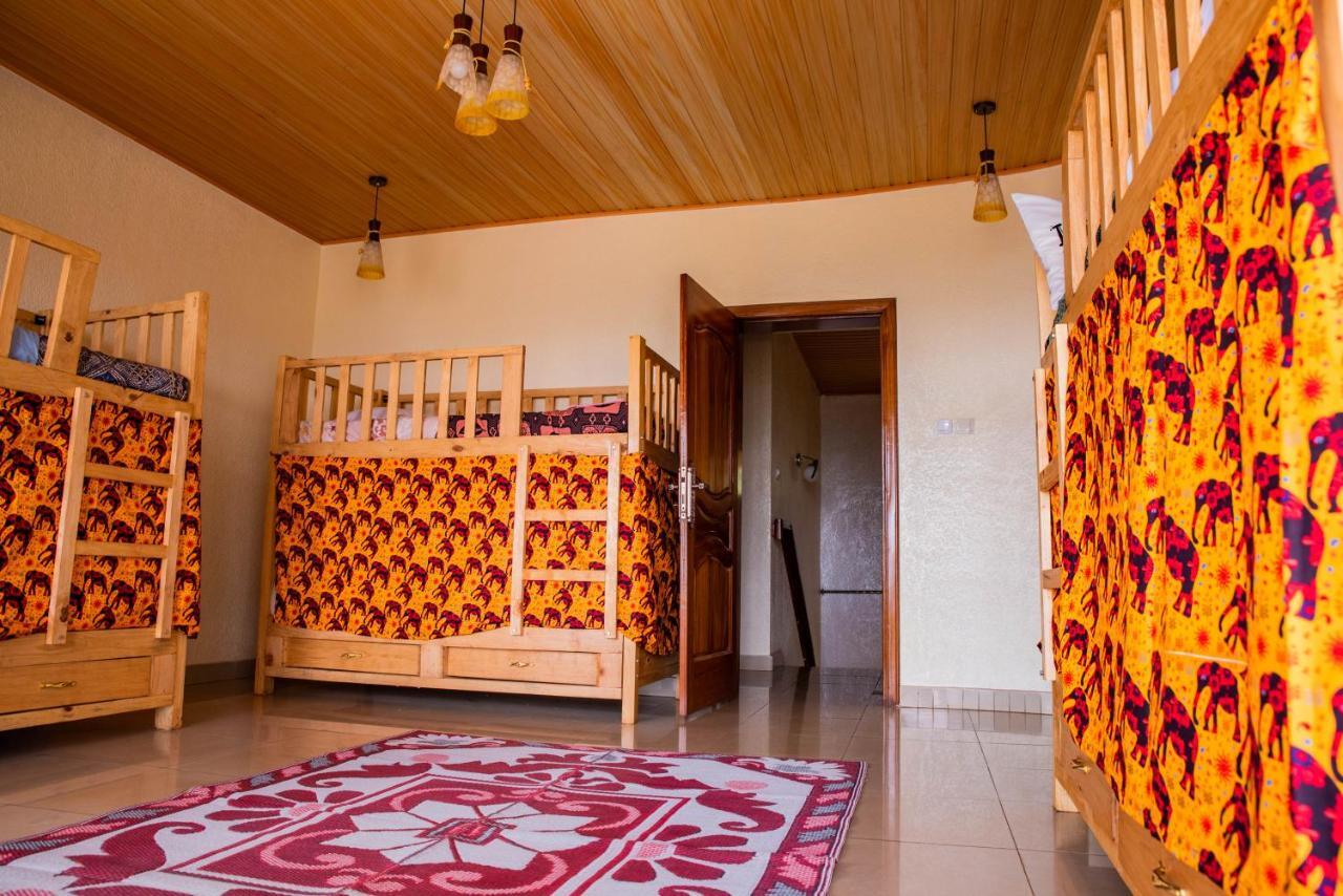 Kigali Castle Hostel ภายนอก รูปภาพ
