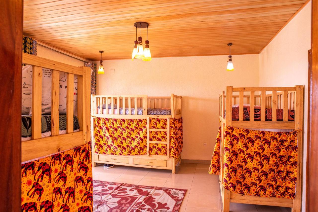 Kigali Castle Hostel ภายนอก รูปภาพ