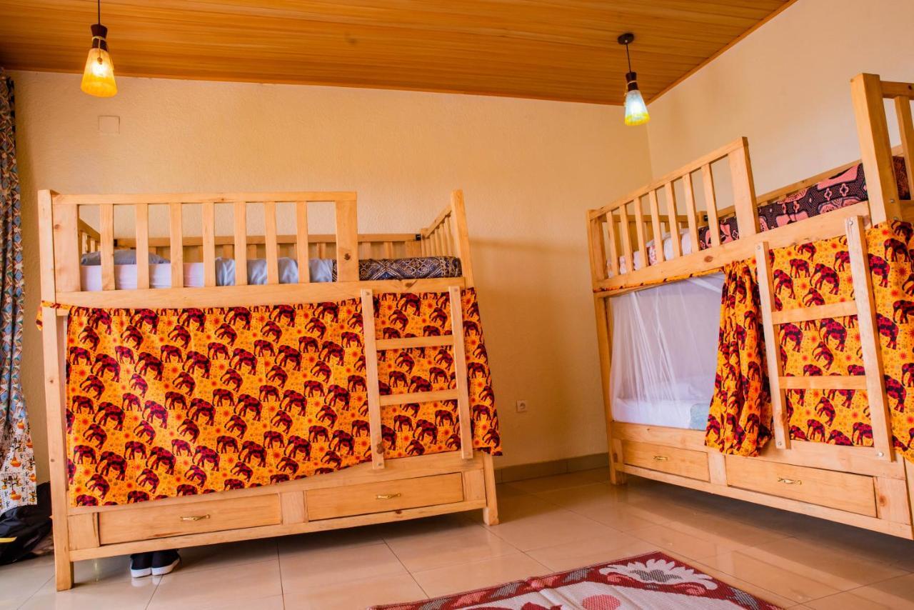 Kigali Castle Hostel ภายนอก รูปภาพ