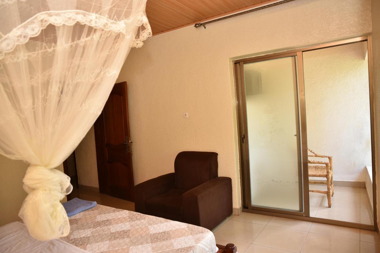 Kigali Castle Hostel ภายนอก รูปภาพ