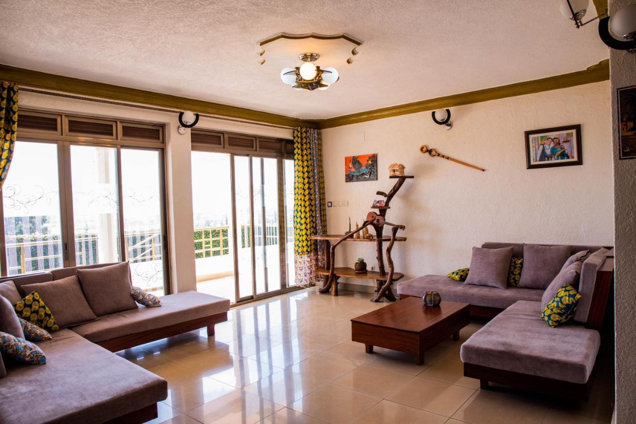 Kigali Castle Hostel ภายนอก รูปภาพ
